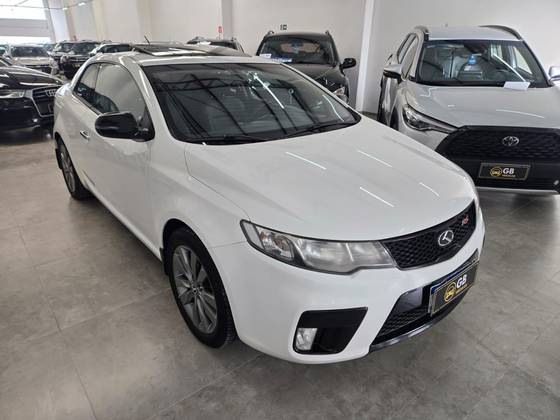KIA CERATO 2.0 KOUP 16V GASOLINA 2P AUTOMÁTICO KIA CERATO 2.0 KOUP 16V GASOLINA 2P AUTOMÁTICO
